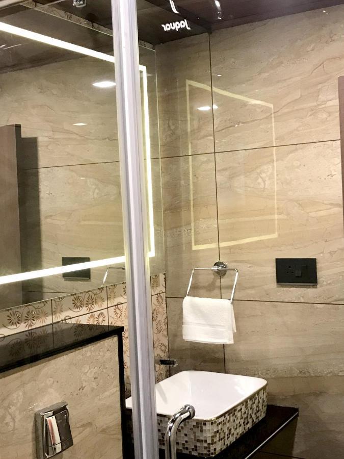 Meenakshi Inn Udupi Exteriör bild